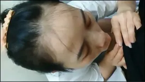 Bồ quảng nam lén lút mút bú cho bạn trai trong phòng tắm