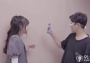 Tống gấu tình khi phát hiện clip thẩm du trên điện thoại